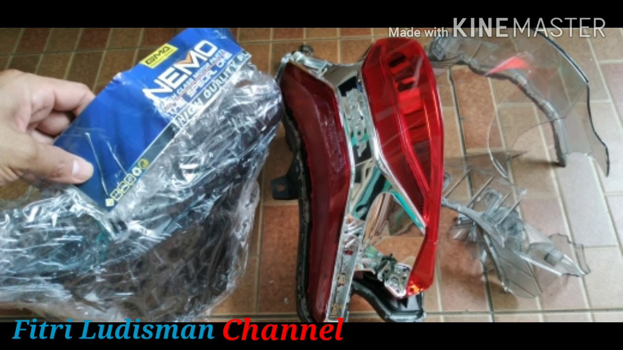 Cara Mengganti Mika Lampu Belakang Honda PCX yang Retak / Pecah