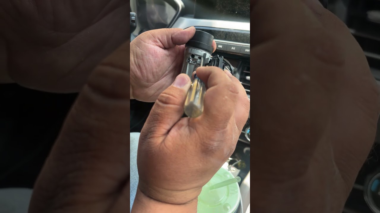 VOLKSWAGEN IGNITION LOCK CYLINDER REMOVAL (NO KEY) #automobile #locksmith #mykeysautomotive