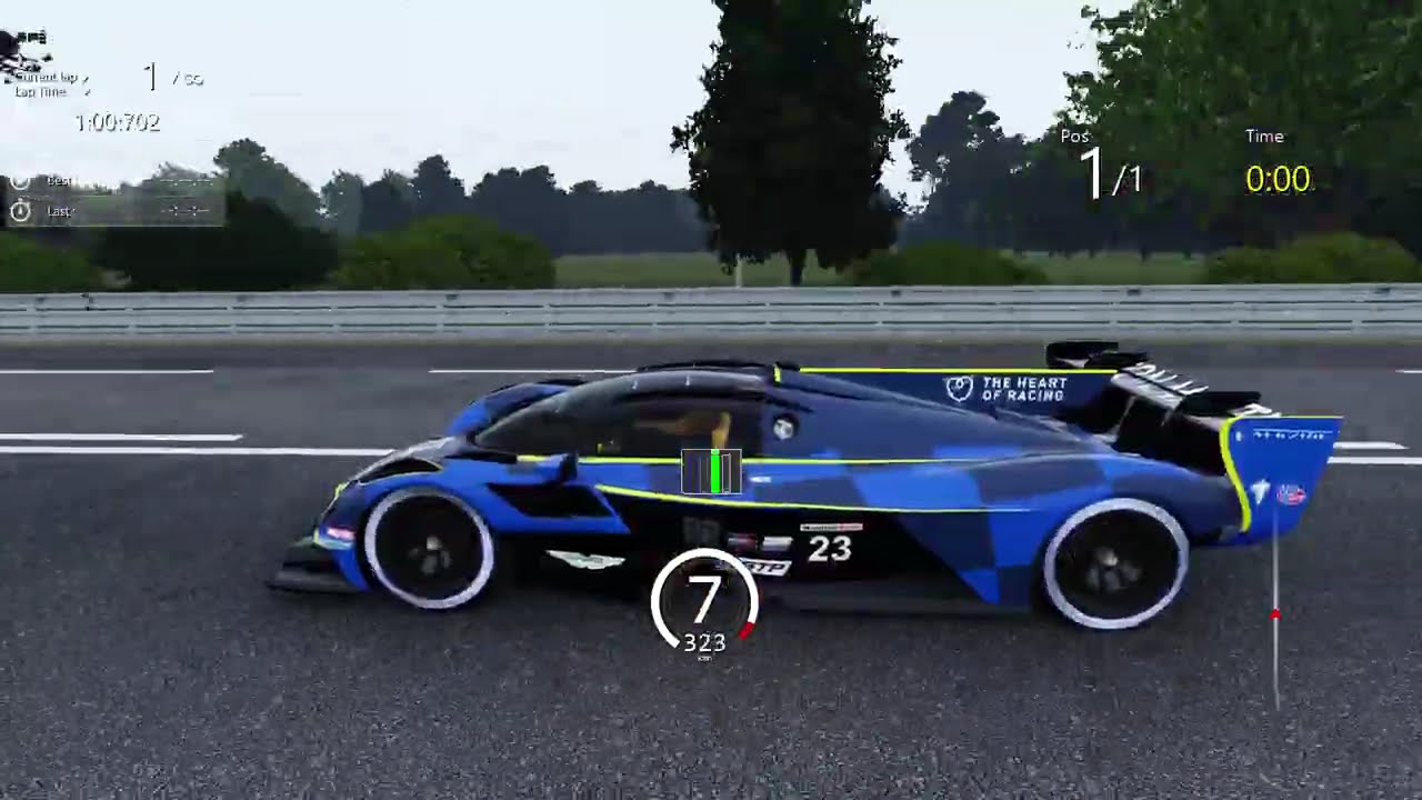 Practice with Aston Martin Valkrie in Le Mans in Assetto Corsa