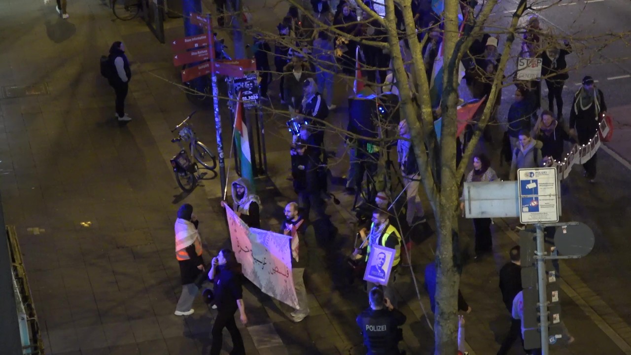 Polizei begleitet 2 Demos am Bertha-von-Suttner-Platz am 05.03.26