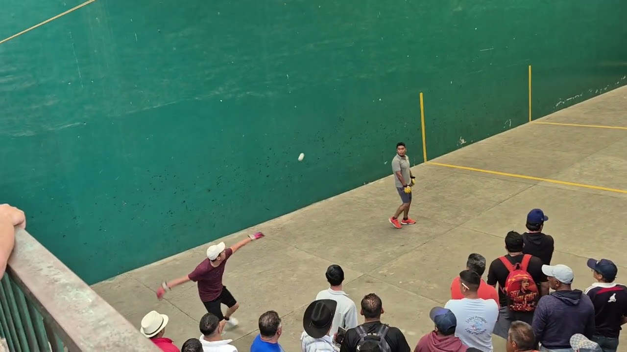 Frontón pelota dura Chocko y Nate vs Muelitas y Chupes