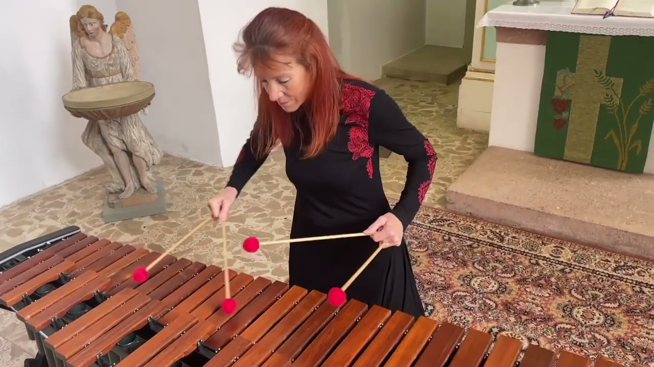 Bach on Marimba: Courante in C major | Babette Haag | Fascinating Bach Transcription 🎶