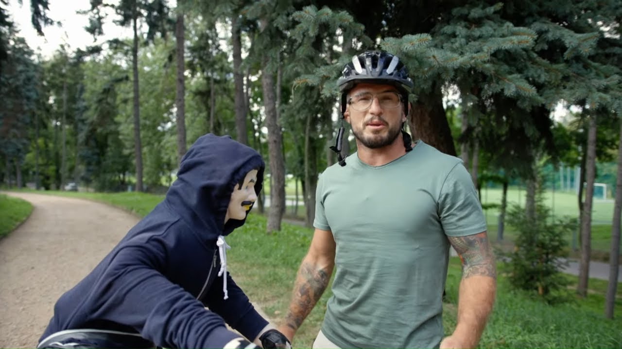 Ten inteligentny kask sam wezwie pomoc, kiedy coś się stanie! #Borys_vs_Gadżety