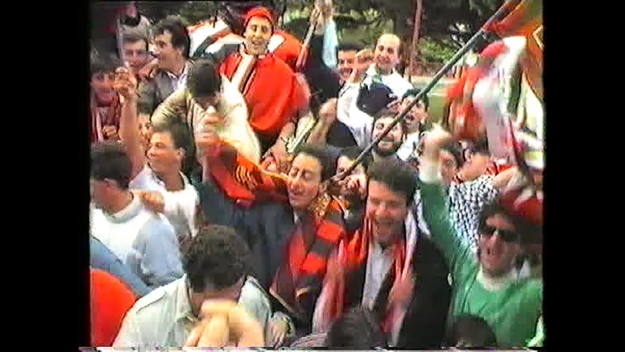 Festeggiamenti vittoria dell scudetto dell'A.C. Milan a Mussomeli - (1988)