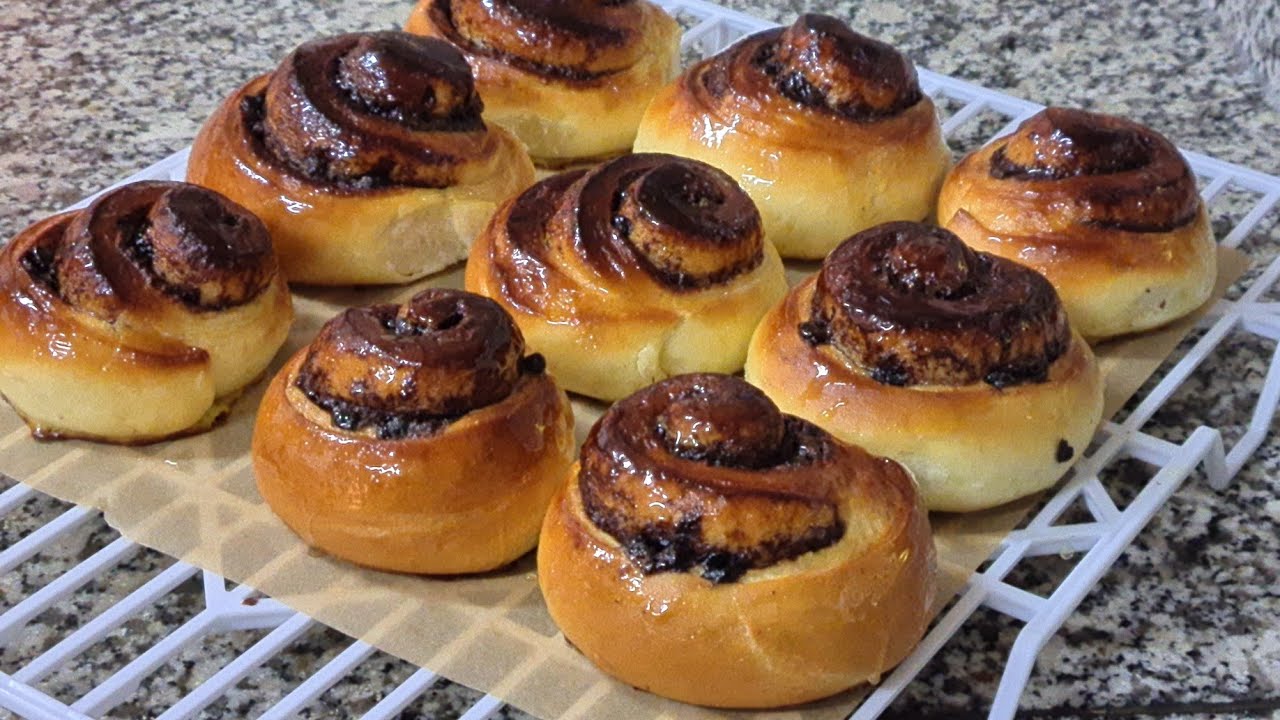بريوش رولي محشي شوكولا قطني وخفيف ريشة بمقادير بسيطة فرحي بيه عائلتك 🥰