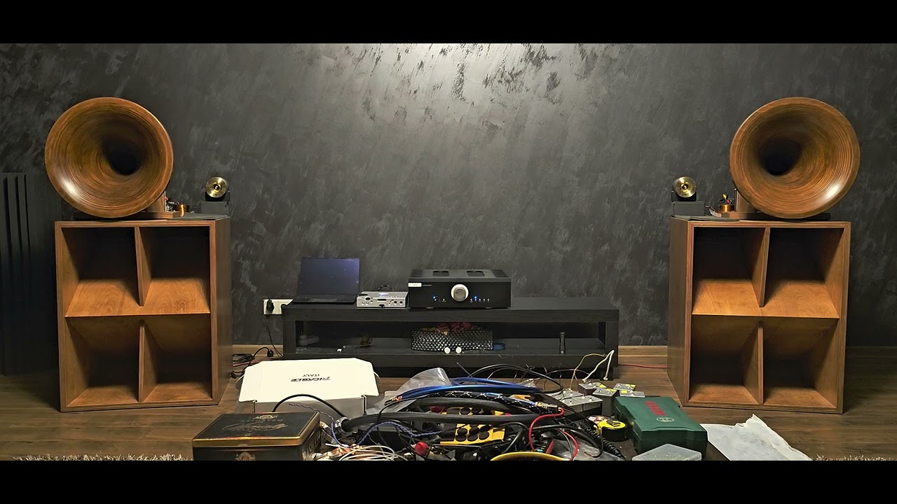 musical fidelity ams35i testing . jbl 2226g bass drivers instaled.