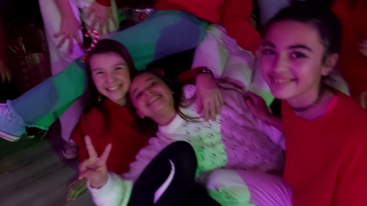 NOEL ADOS - ALL I WANT FOR CHRISTMAS