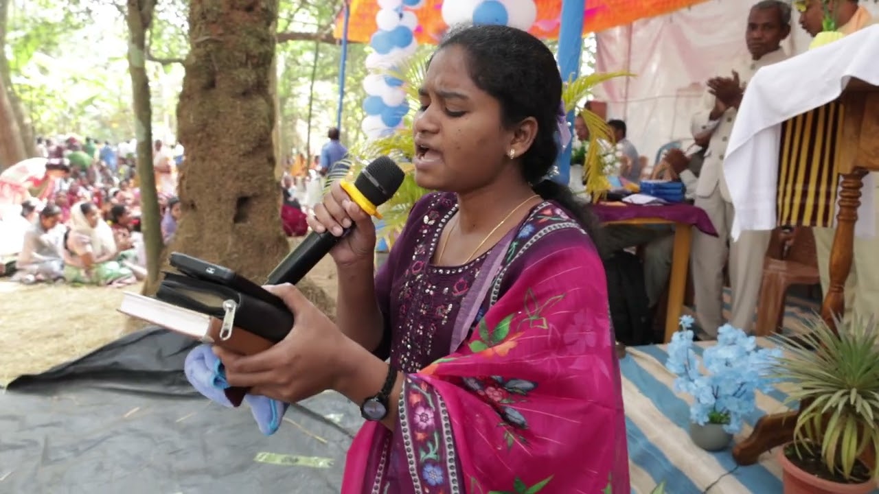 Tejoswini soura singer// New year sobha Buruding palli 2026 # Soura New Song