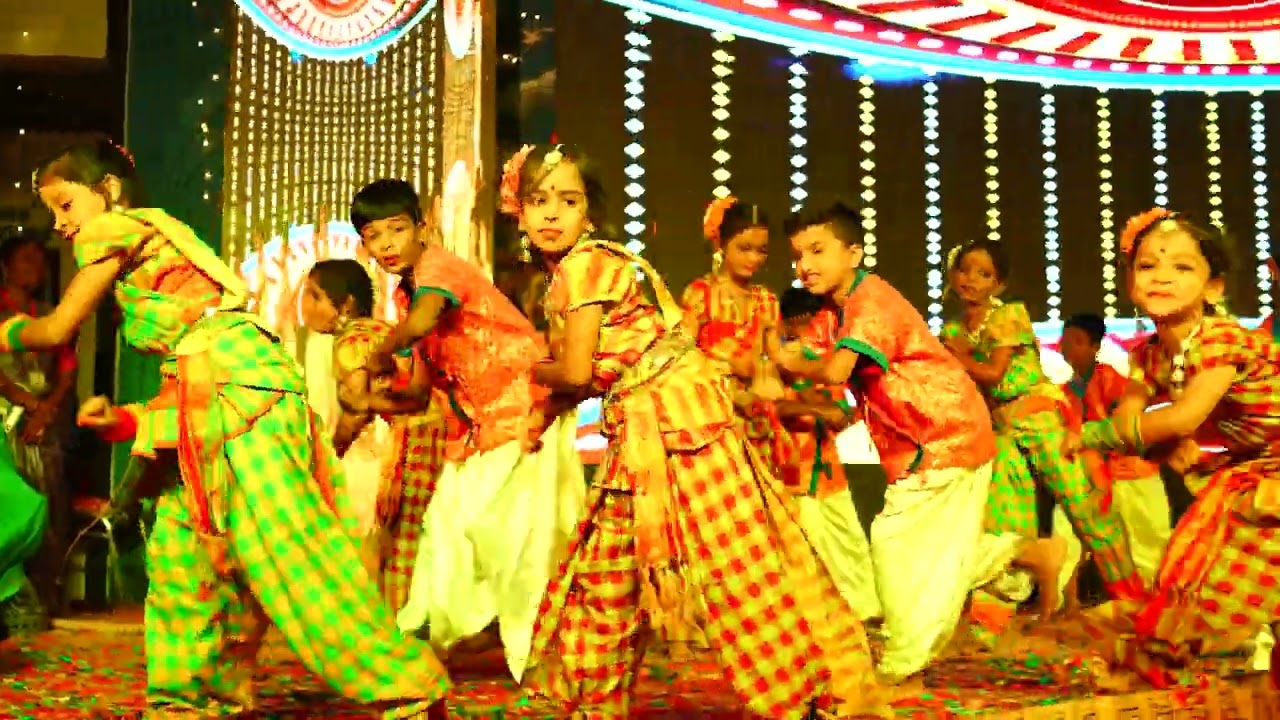 Ooru palleturu song dance performed by 3rd class students