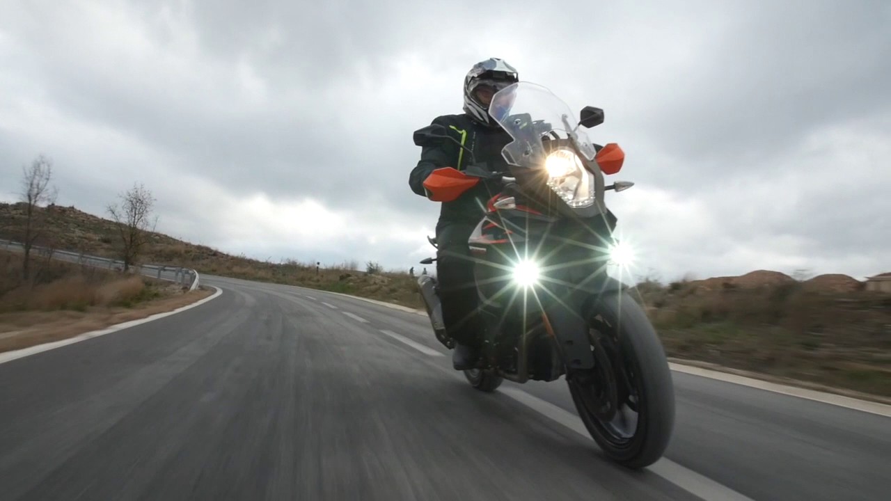 Presentaci&oacute;n internacional KTM 1090 Adventure & 1290 SuperAdventure S - MotoTaller