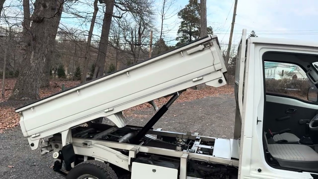 Suzuki carry dump truck walk around