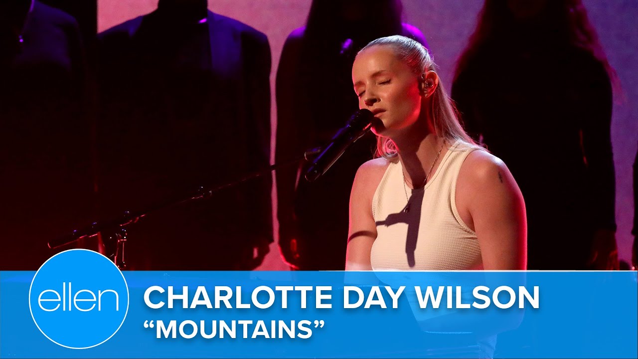 Charlotte Day Wilson Performs &lsquo;Mountains&rsquo;