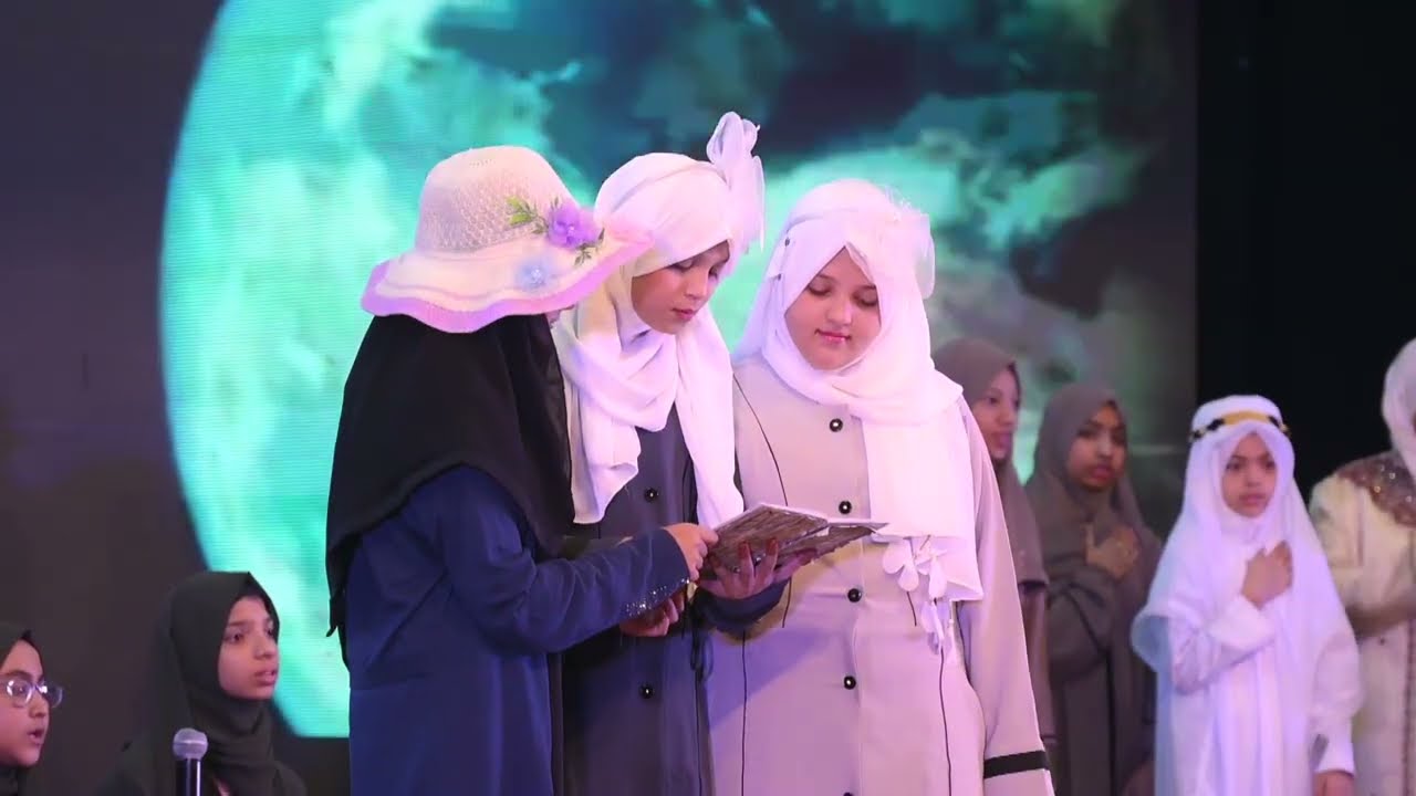 Kabhi Ae Naujawan Muslim