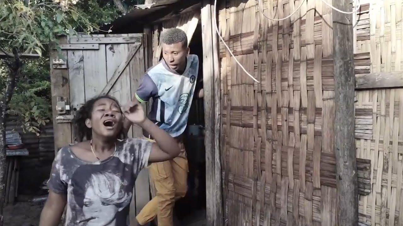 Tsy nahantanty démocratie ( Comédie Gasy 2024 )