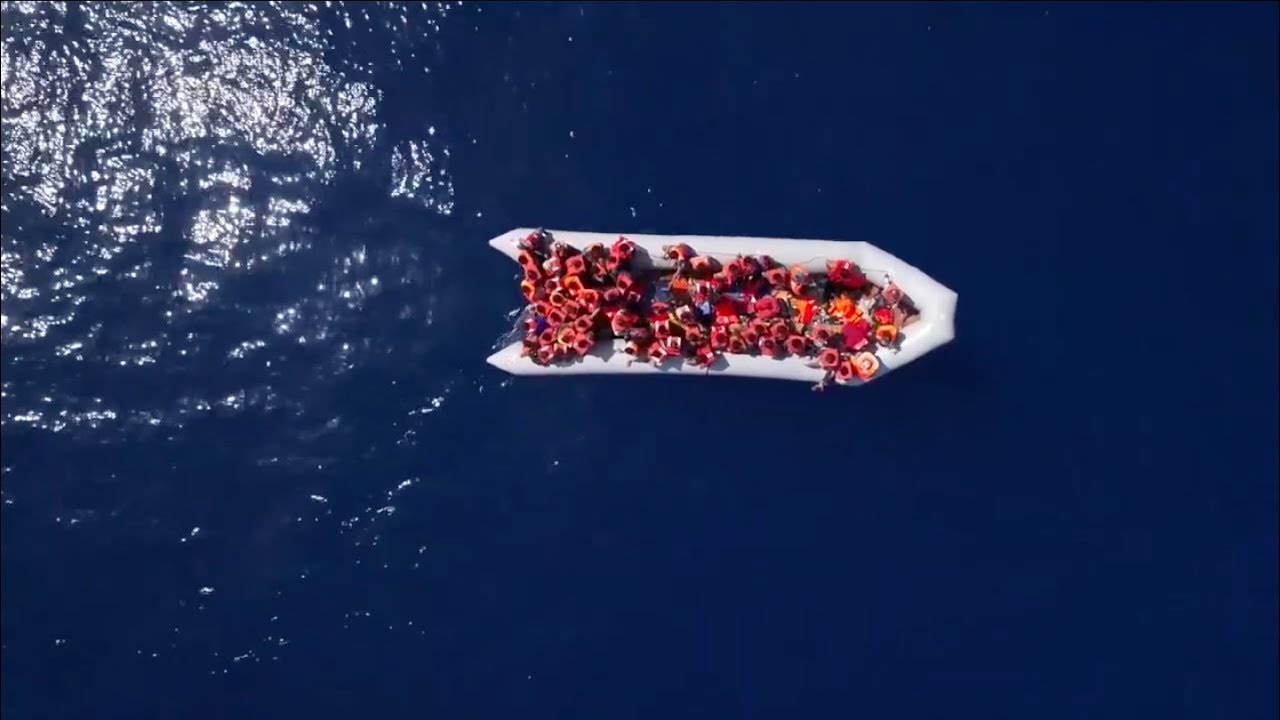 Laura Masotto Feat. Roger Goula - Refugees (official video)