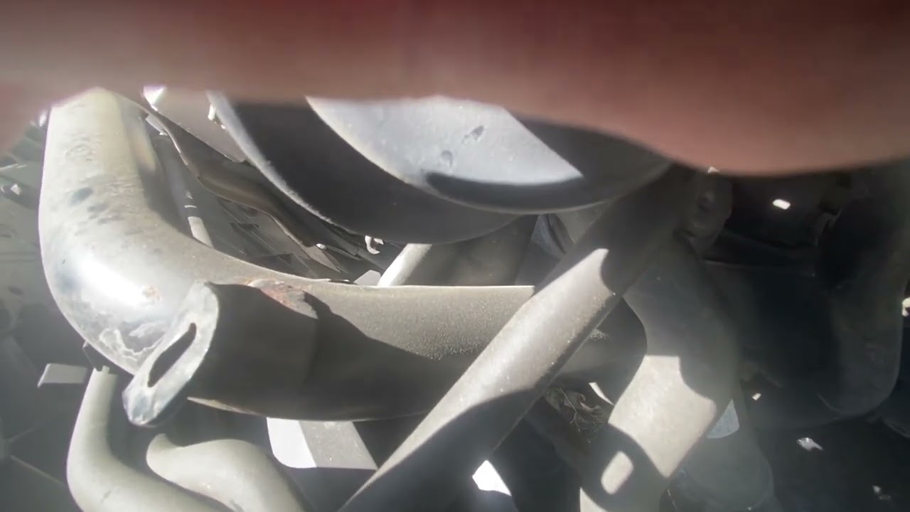 Changer filtre à huile Ford focus 1.6 tdci