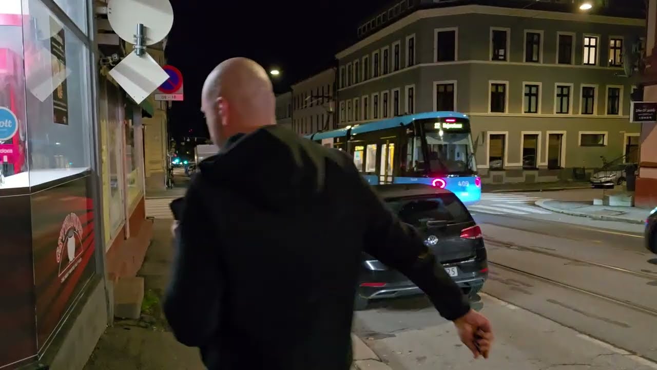 Trikken: 12 Majostuen Nedover Torshov.