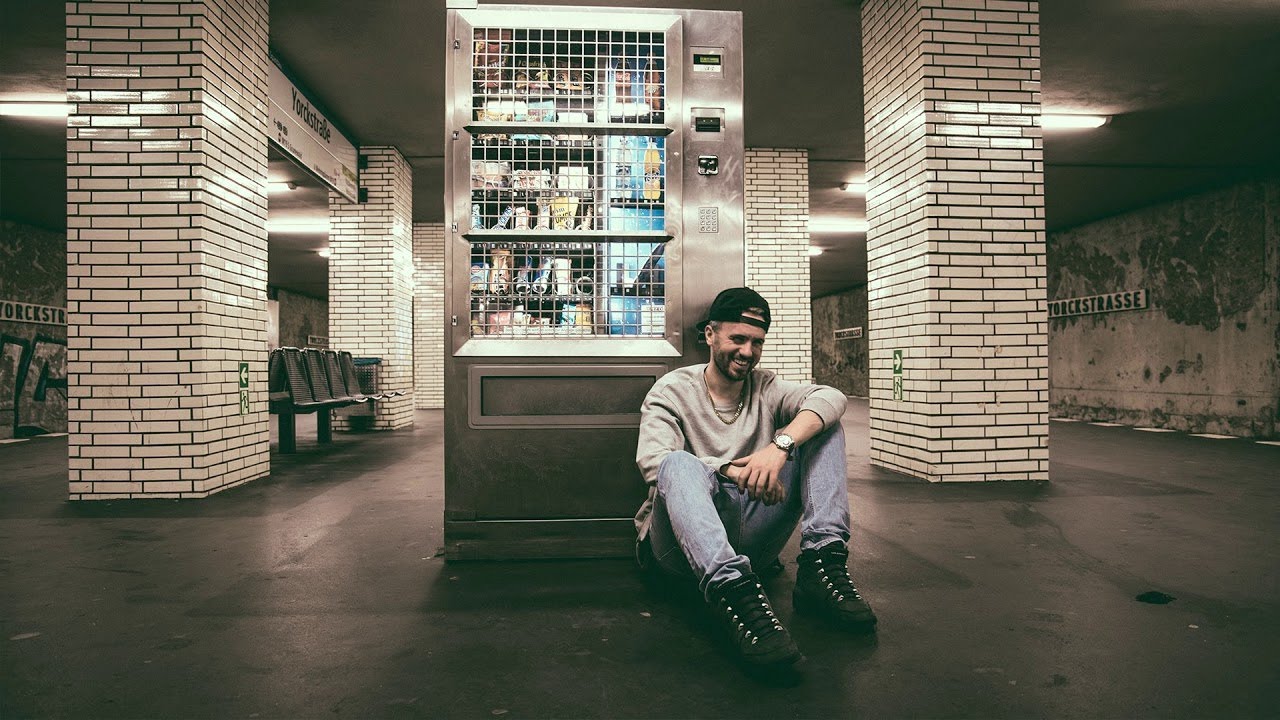 Emes Milligan - Bonny (prod. Emes Milligan)