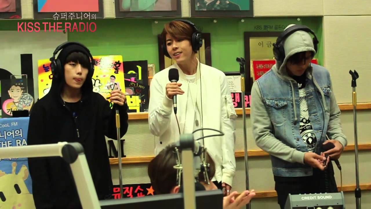 히스토리 HISTORY 'Blue Moon' 라이브 LIVE / 150605[슈퍼주니어의 키스 더 라디오]
