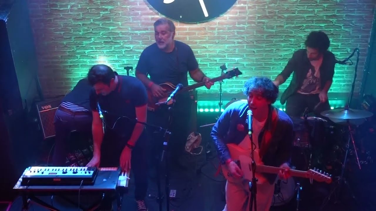 Tahiti 80 - Heartbeat (Live) Paris, Supersonic - 19/12/2023