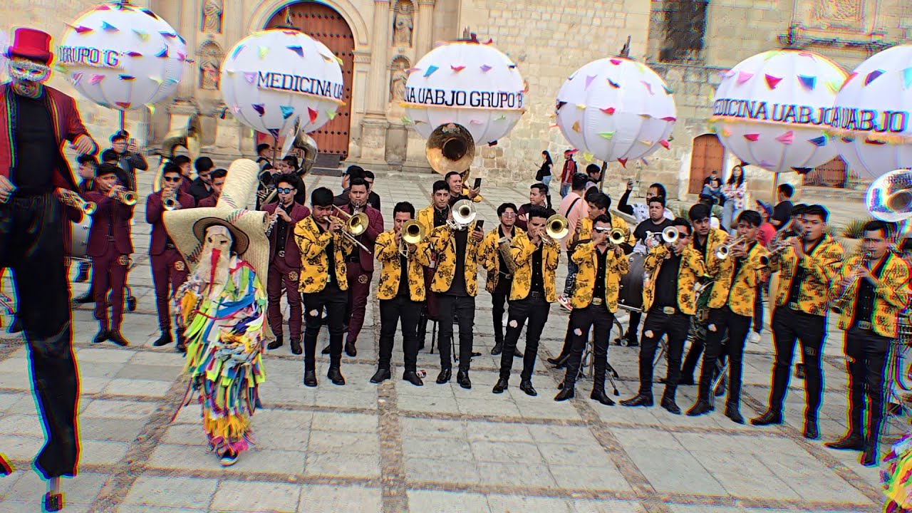 OLVIDARTE NUNCA🔥 6 BANDAS TOCANDO JUNTAS🎺 CALENDA DE GRADUACIÓN