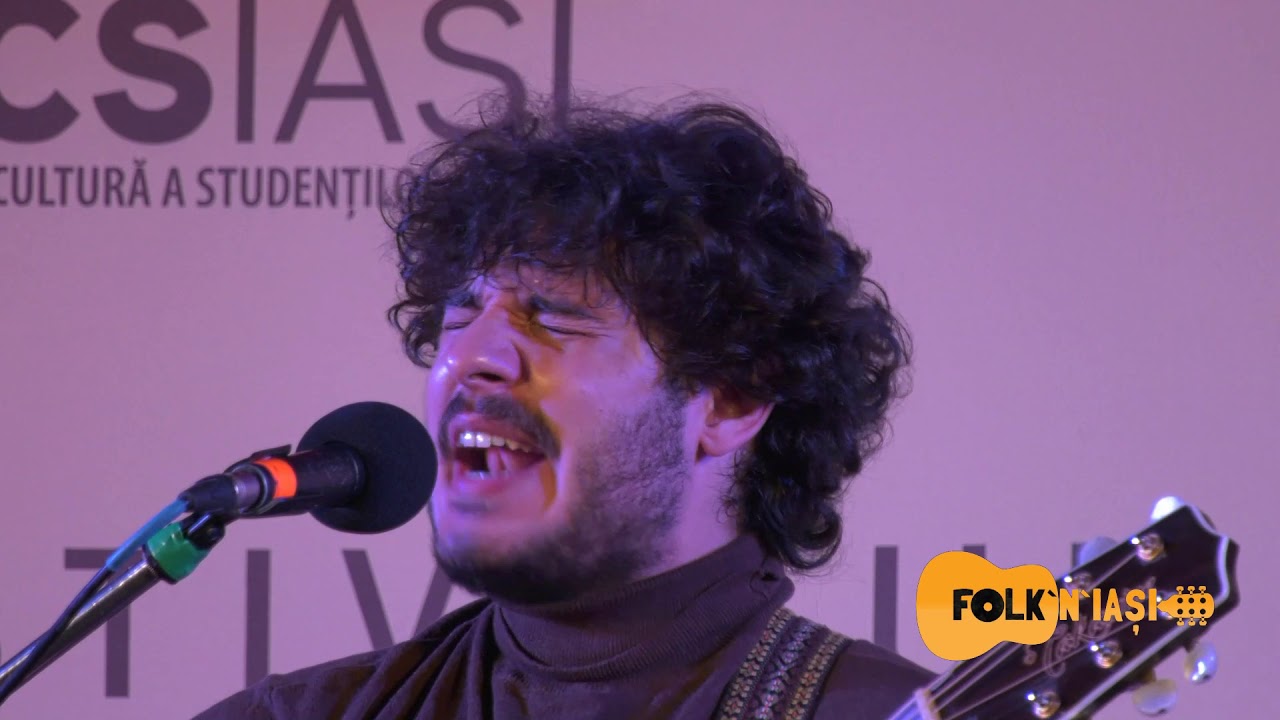 Radu Comanescu - Merg cu pumnii