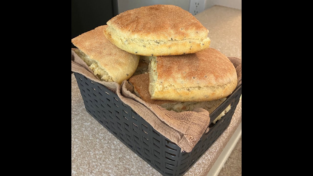 Algerian bread with semolina