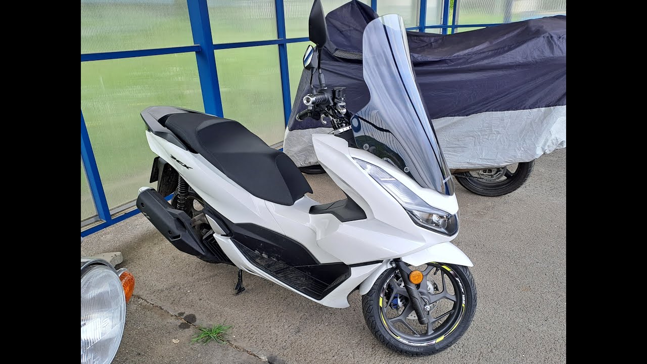 Na stará kolena jednou stopou Honda PCX doplňky