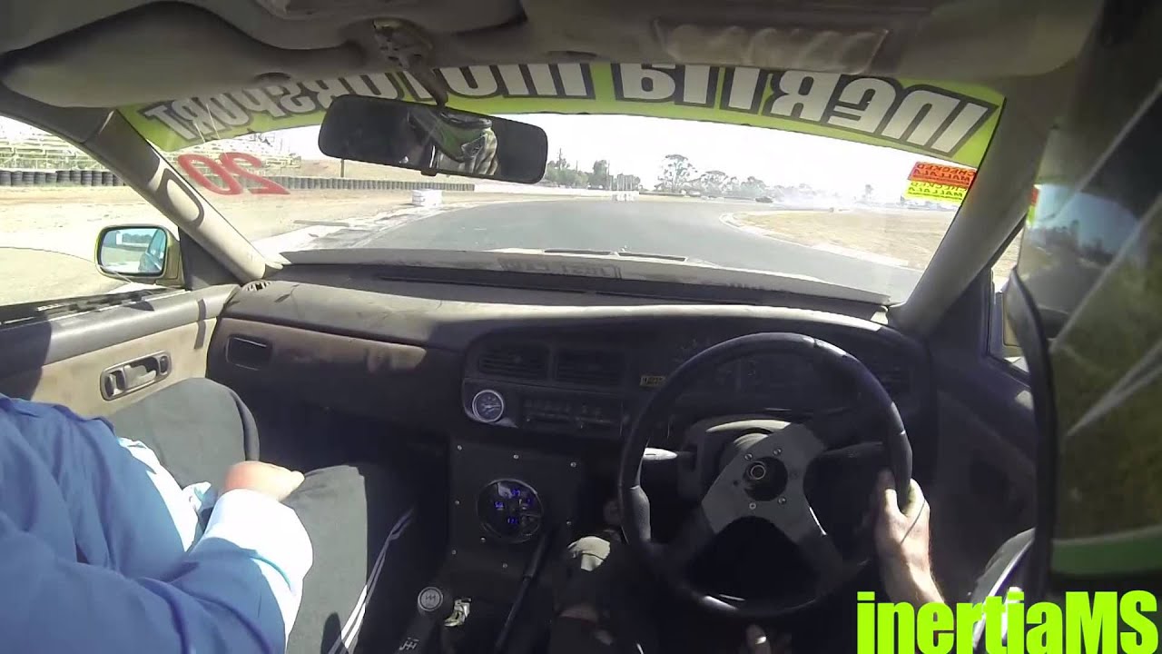 LEADING A DRIFT TRAIN - Mallala Matsuri