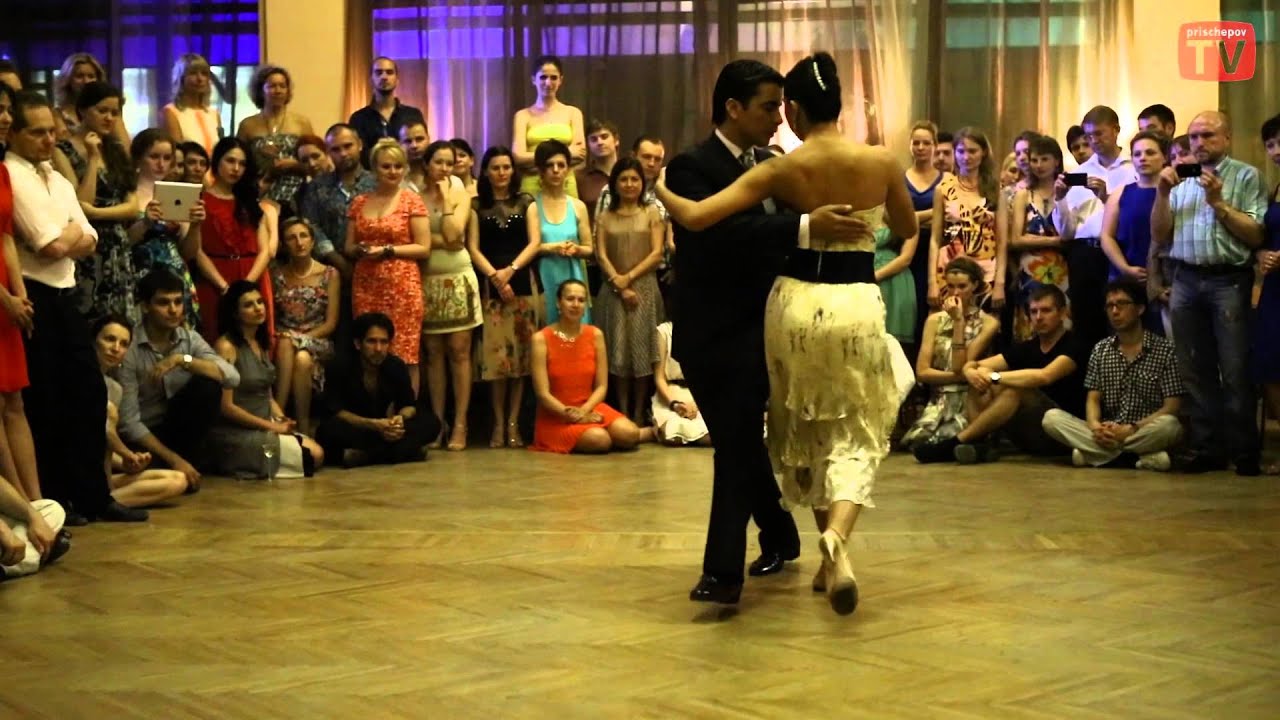 Sebastian Achaval and Roxana Suarez, 2, Moscow, Milonga 