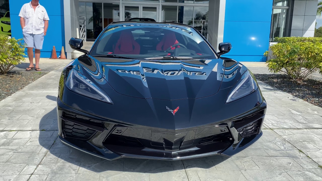 2020 C8 Corvette Walk around And LOUD Startup