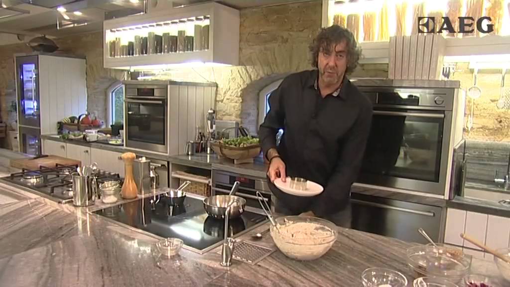 Christmas pudding cheesecake – Cook with AEG