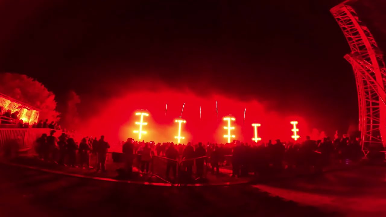 Фейерверк в парке «Алтон Тауэрс», часть 2.