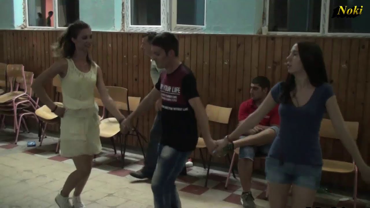 Mala devojčica cepa kolo - SV.ROMAN - 29.8.2015. Stubice festival - 16