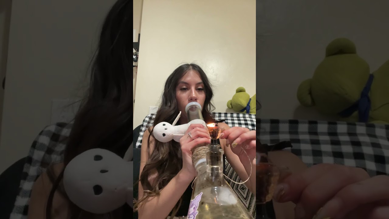 Watching weedtubers while starting my journey 🍃☺️ @up! #cannabis #bongrip #weedtuber #upweed