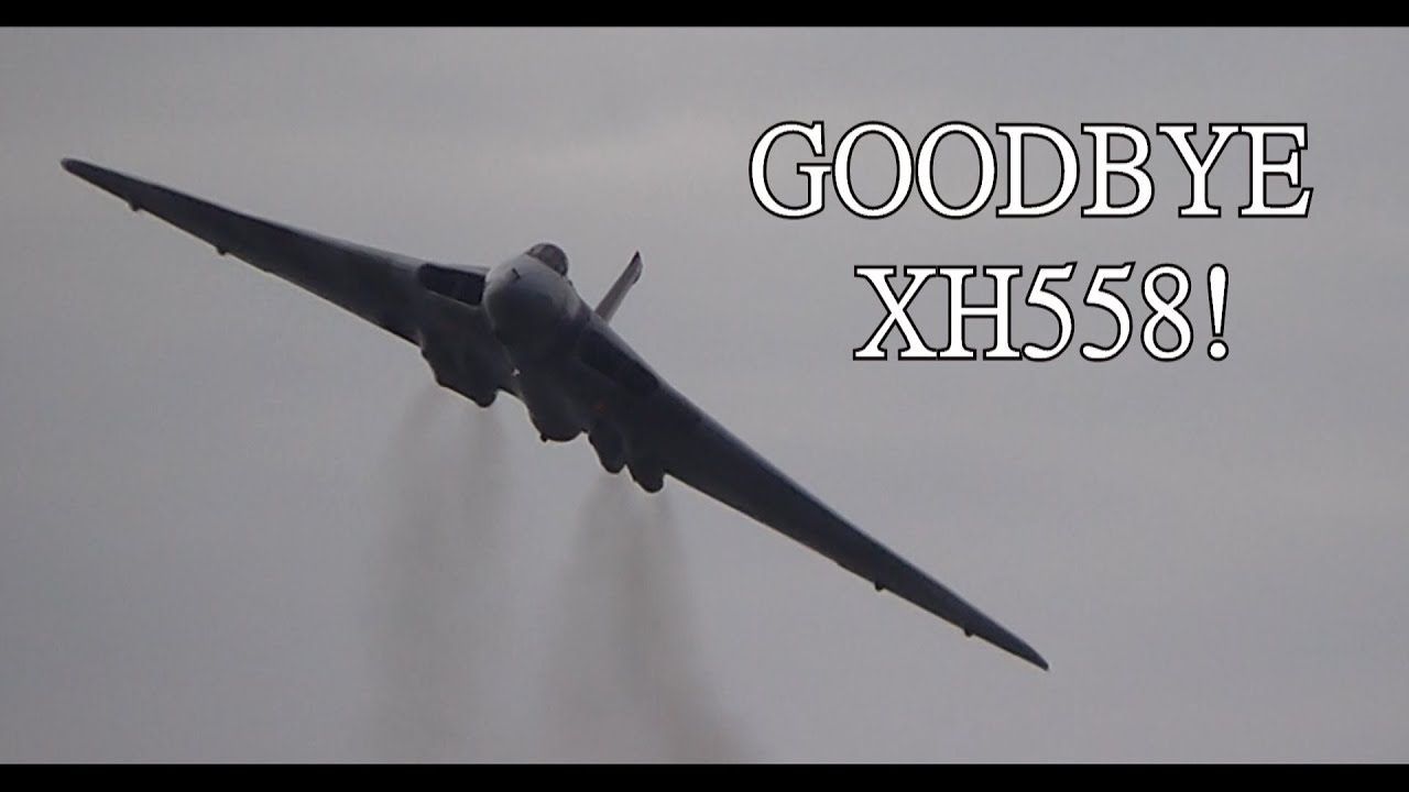 Avro Vulcan B2 Bomber XH558 - Vulcan Farewell Tour 2015 - Final Flypast at Gloucester Airport
