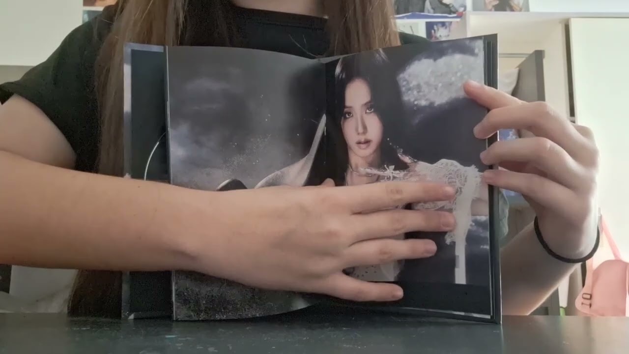 Unboxing deadline jisoo version 