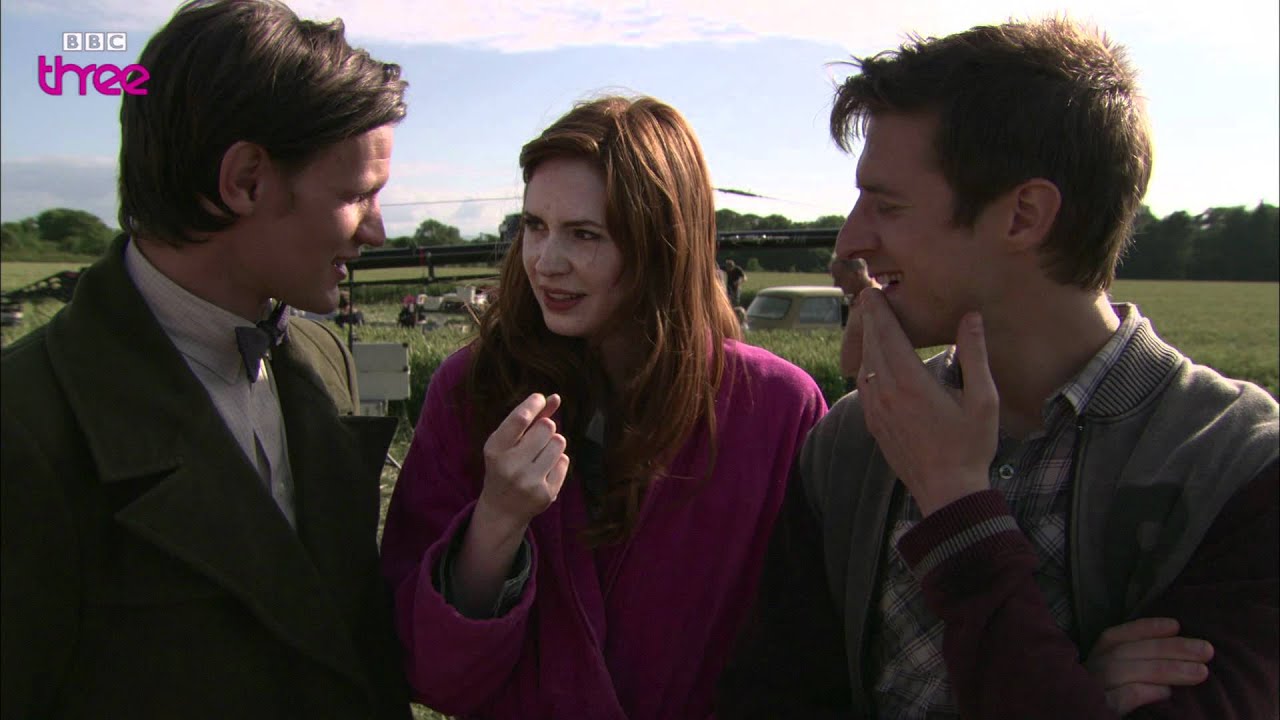 We're going live Confidential - Doctor Who Confidential - BBC