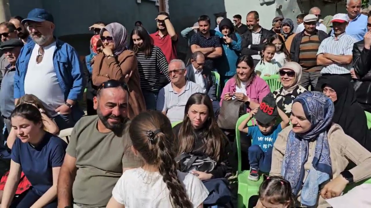 DEMİRCİ'nin RAHMANLAR KÖYÜNDE HAYR YEMEĞİ SONRASI YAPILAN İHALEDEN GÖRÜNTÜLER 11-05-2025