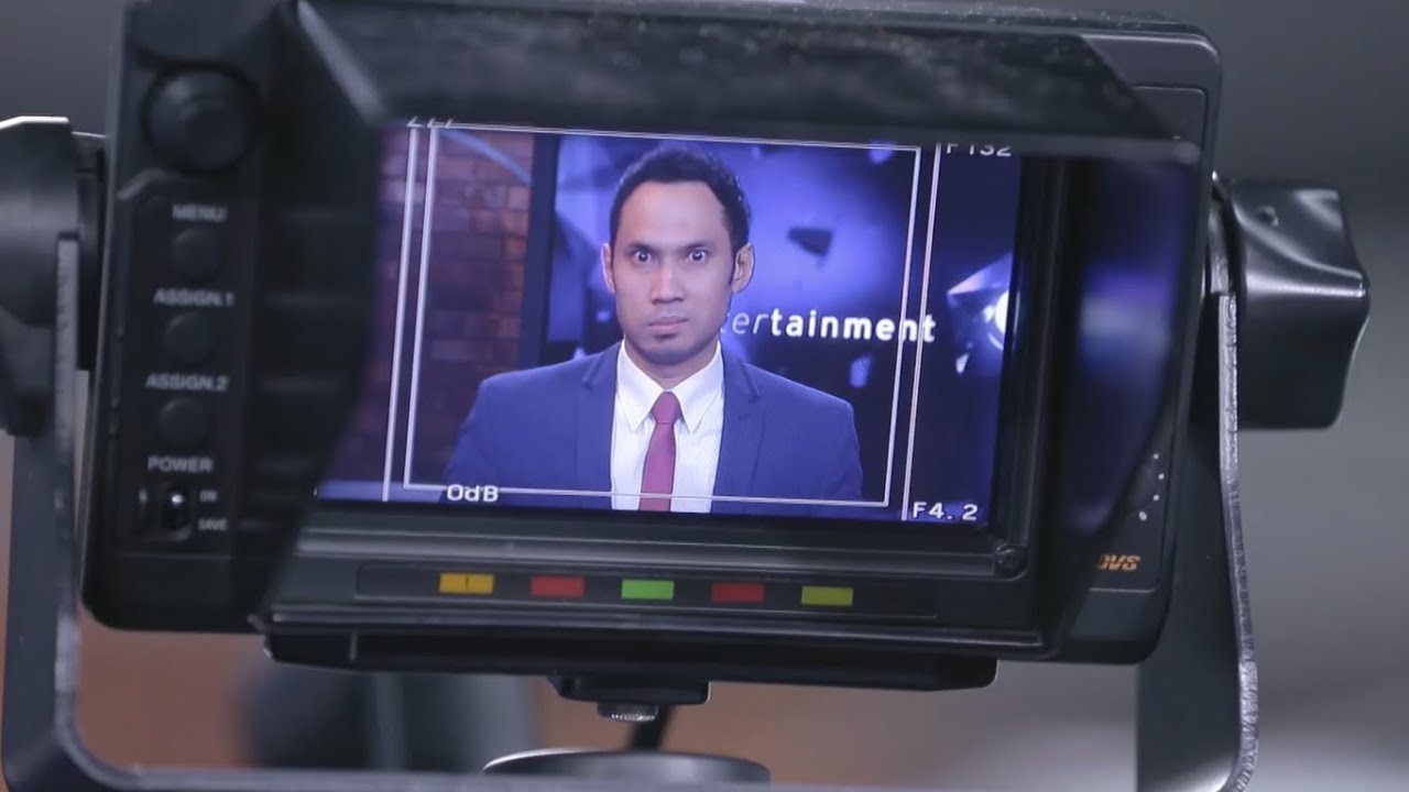 Diminta Murah Senyum, Caesar Malah Begini - THE EAST EPS 100