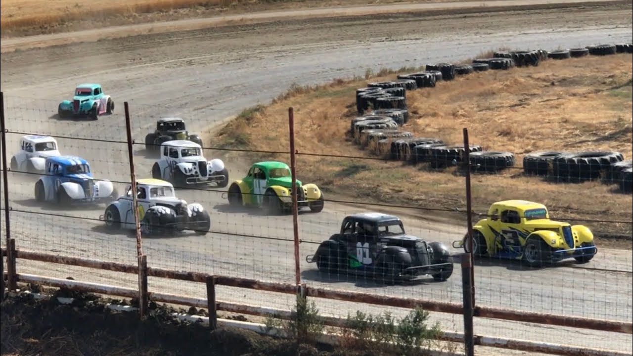 2025 Legends heats and main at Flatlanders Speedway, September 14th 