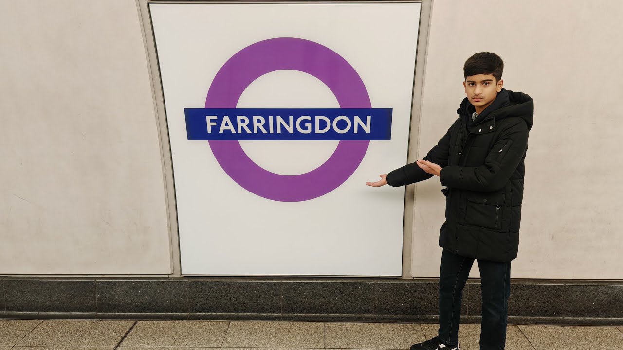 Farringdon Station- London Underground, National Rail and Elizabeth Line 