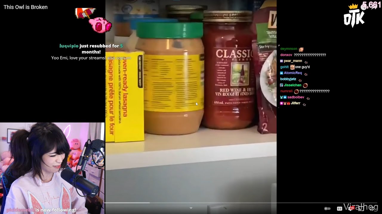 Emiru Reacts to 