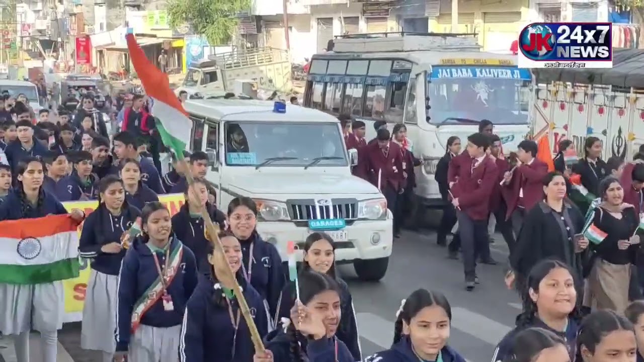 8000 School Students Took Participate in Tiranga Rally