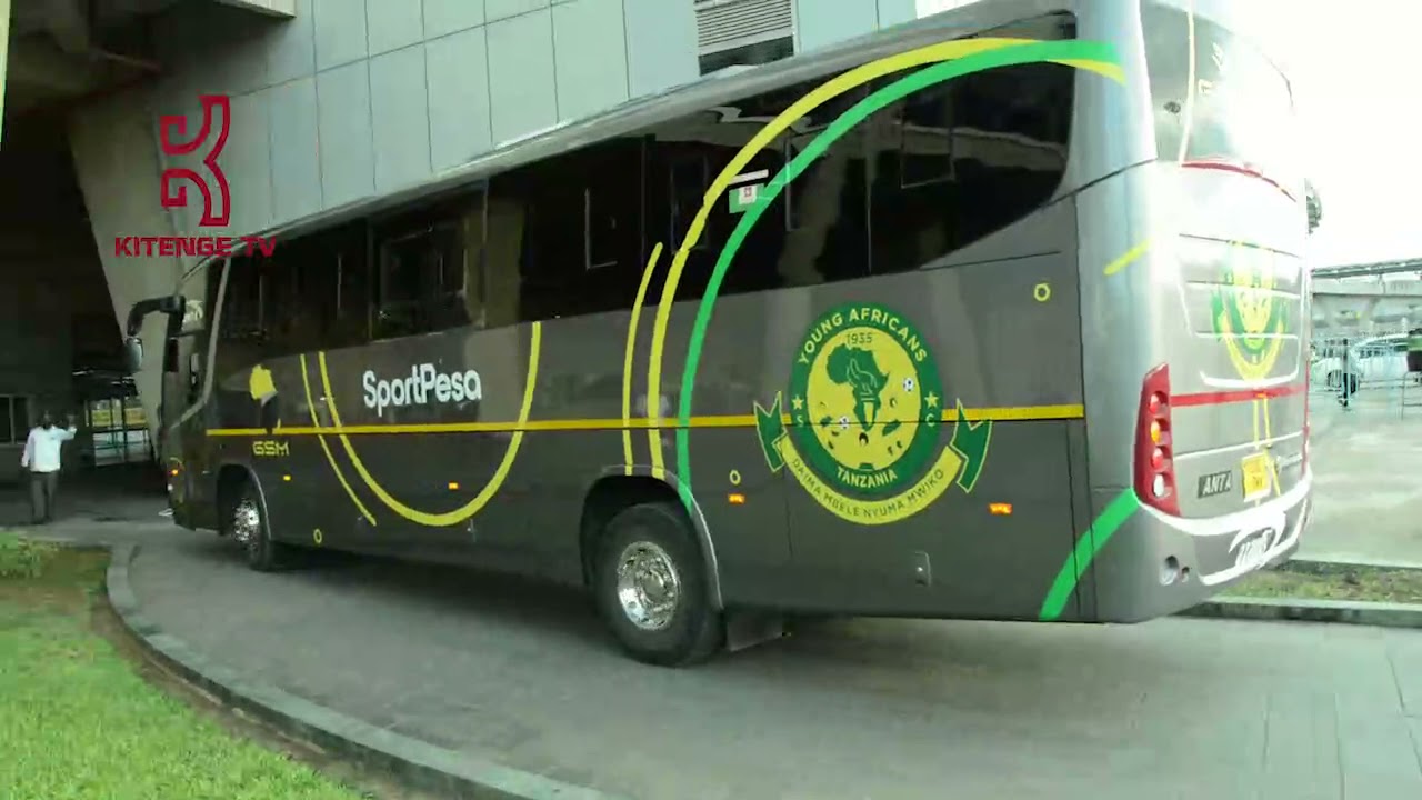 ANGALIA FEISALI NA DJUMA WALIVYOINGIA KWA MKAPA WAKIFURAHI