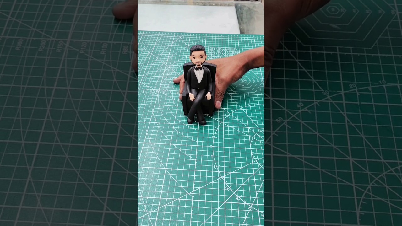 fondant man carecter for cake topper 🤩🤩#shortvideo #video #subscribe #viral #artist