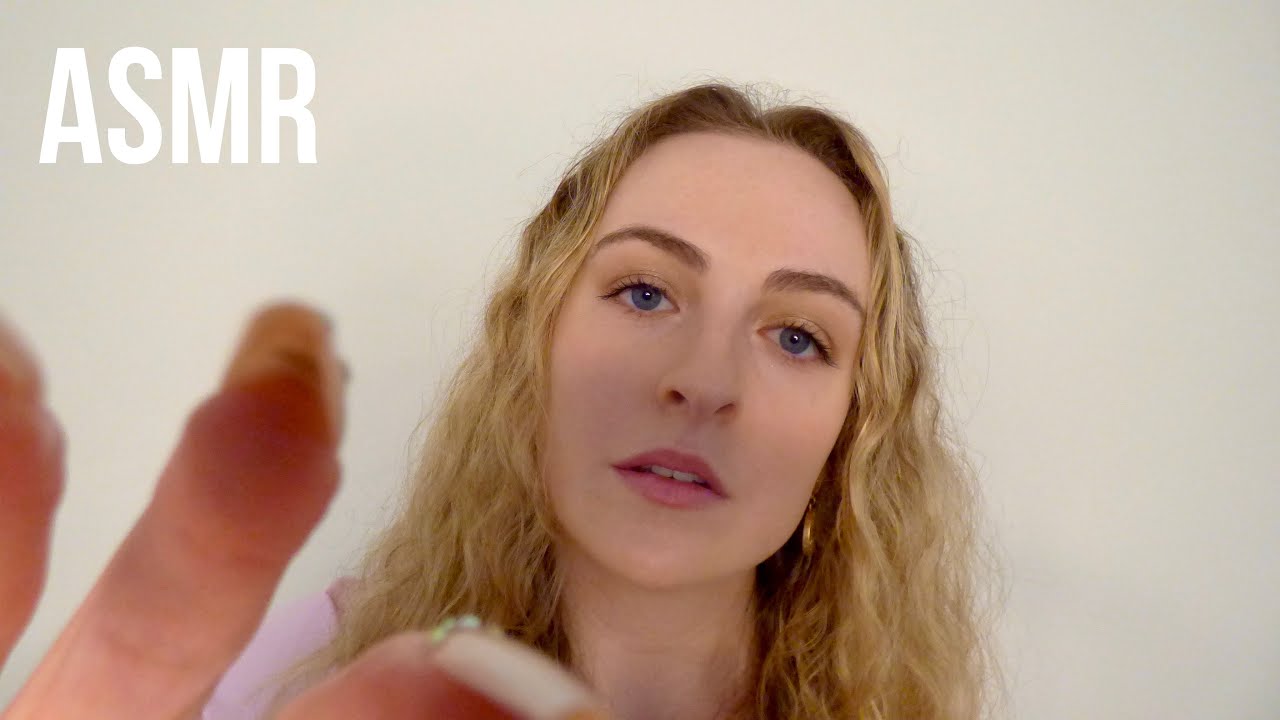 ASMR | Scratching Your Back & Spiders Crawling Up Your Back (Layered Sounds) ♡