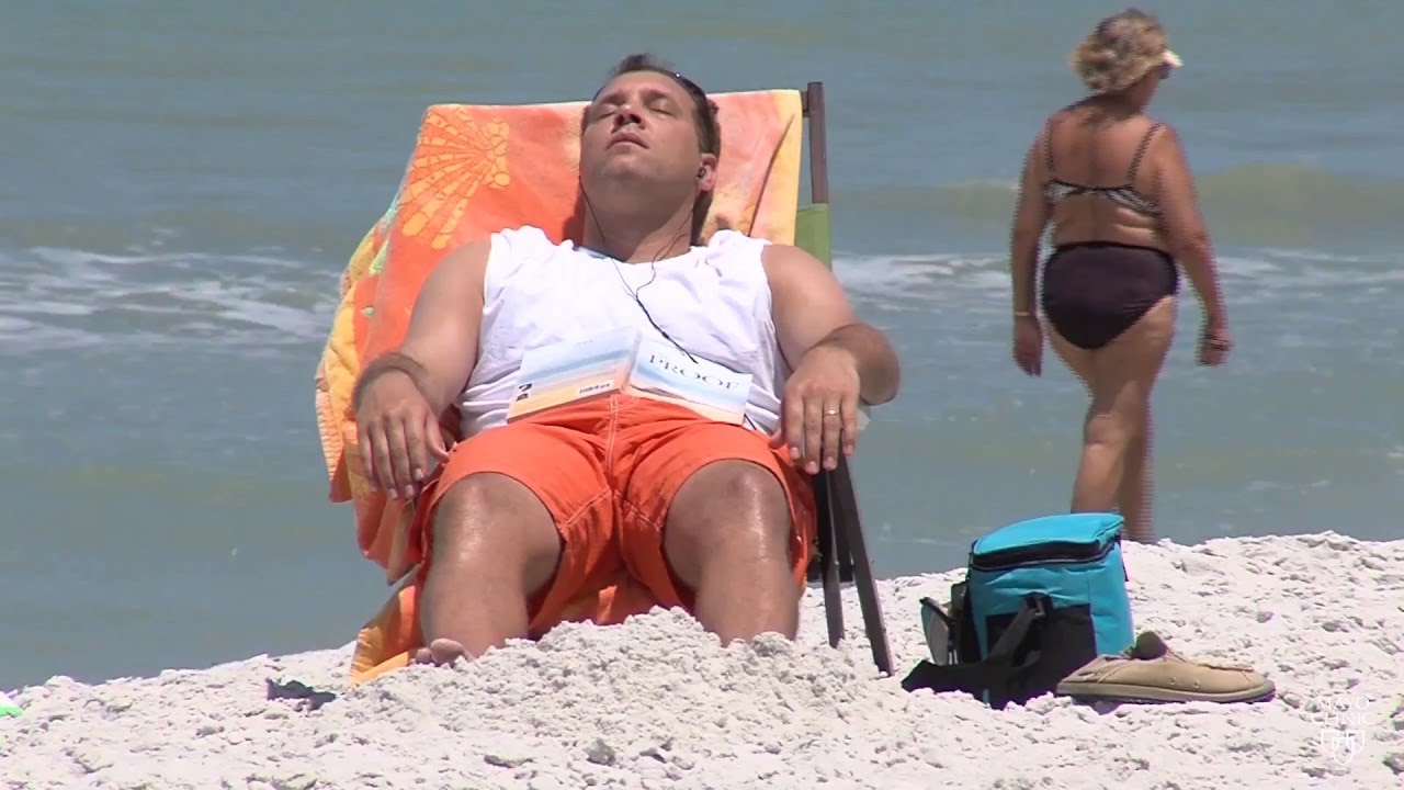 Mayo Clinic Minute: How Vacations May Make You Gain Weight