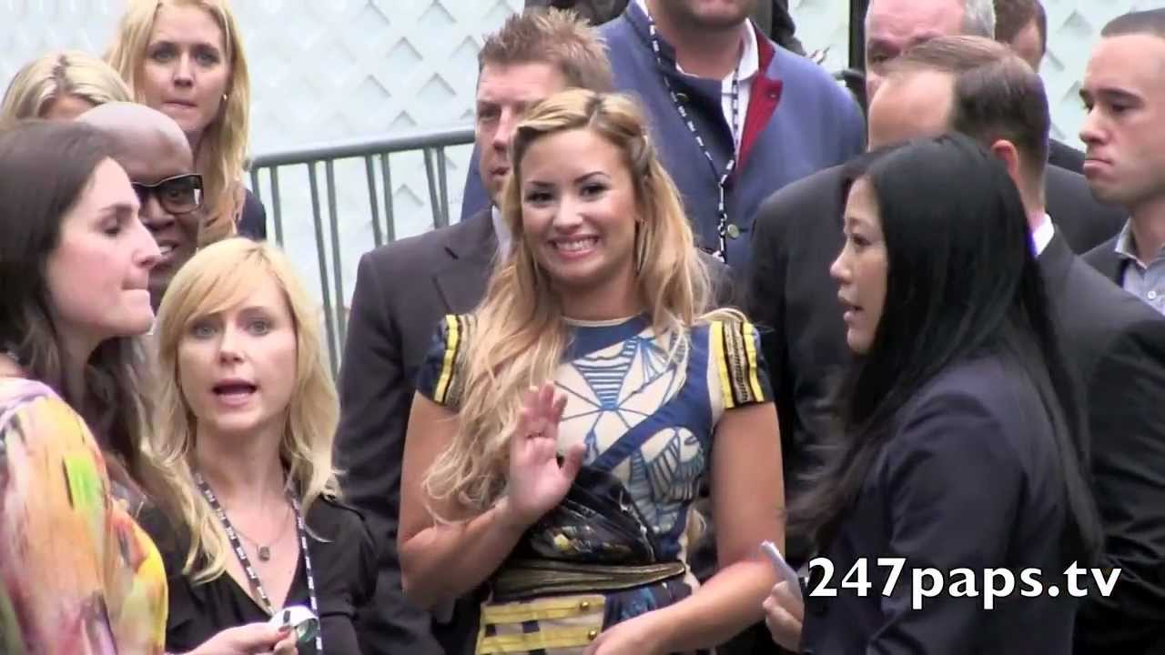 Demi Lovato signed on to X-Factor in New York City (Fan Cam)