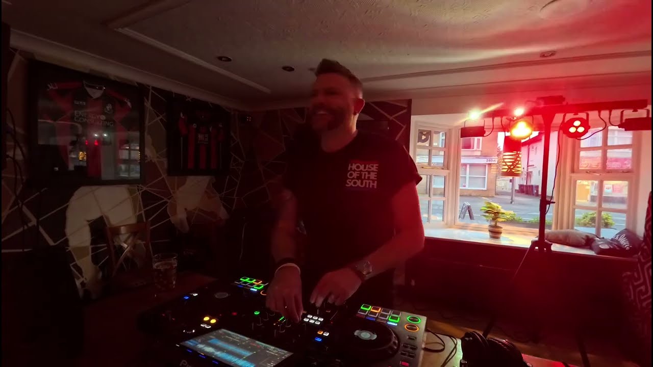 Kris Too Far - House Music @ House of The South - Public House  #housemusic #funkyhouse #nudisco